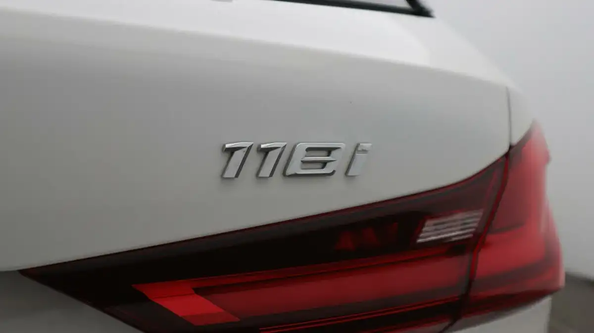 2023-bmw-1-series-15-118i-m-sport-lcp-dct-big-21
