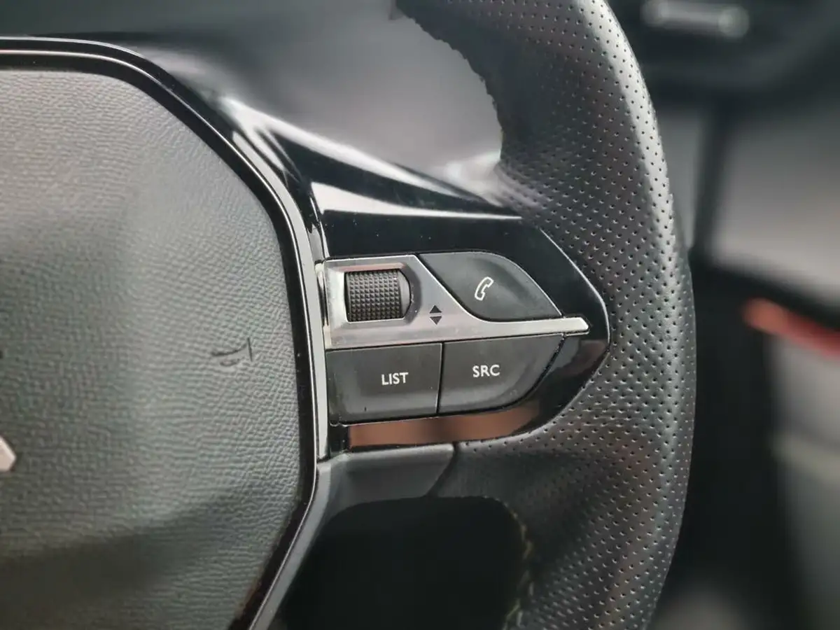 2021-peugeot-208-e-gt-50kwh-big-16