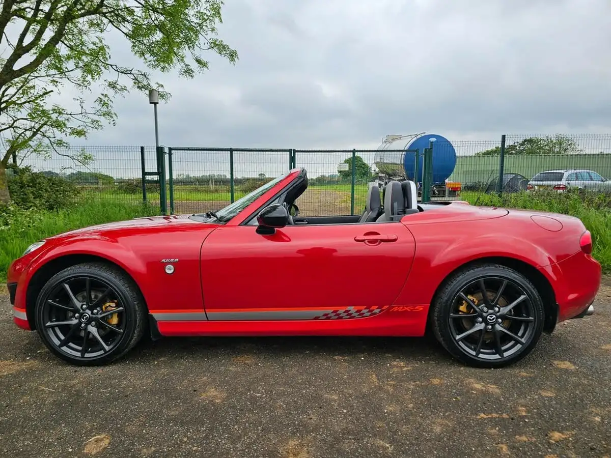 2012-mazda-mx-5-20-kuro-edition-big-7