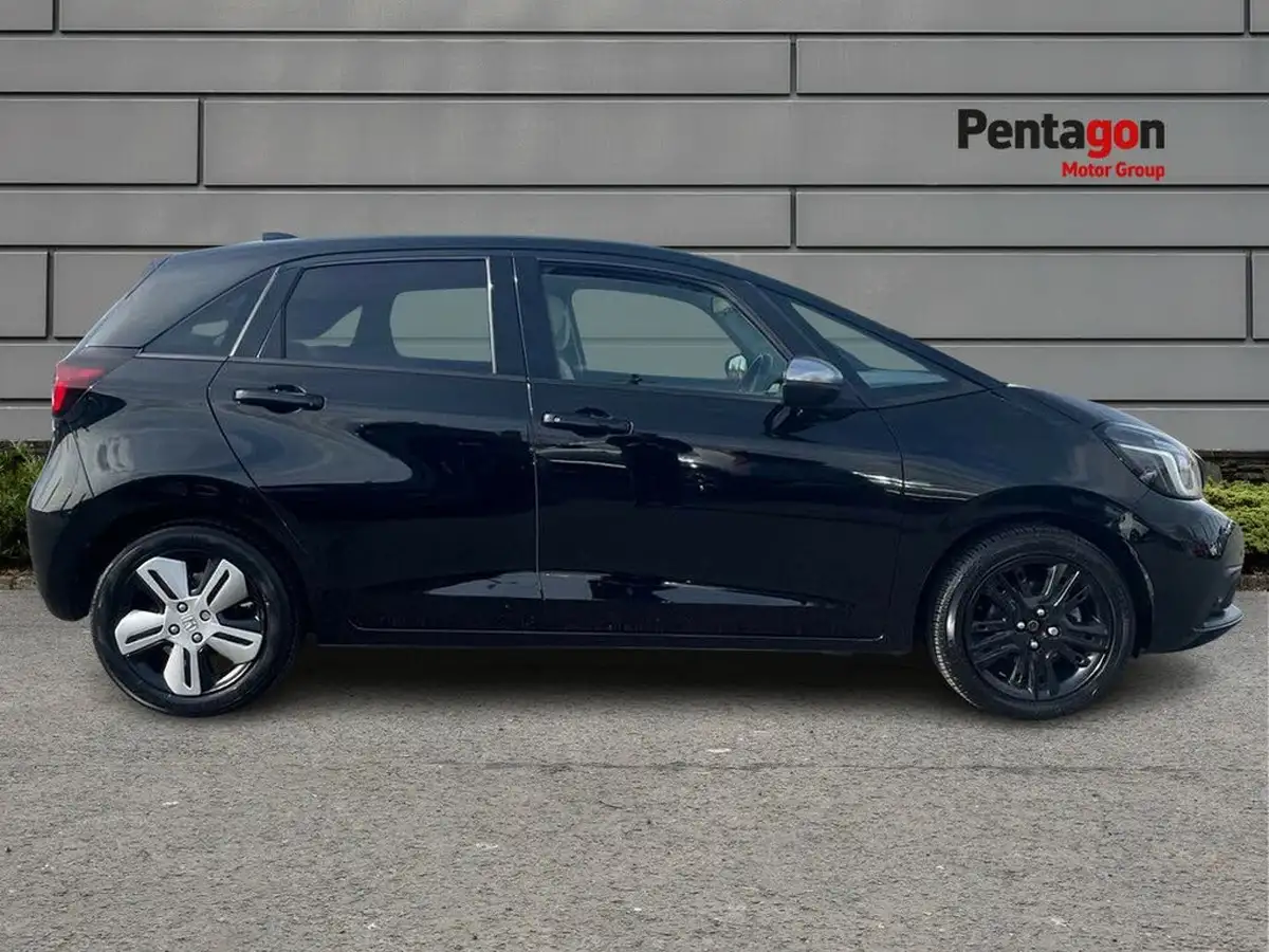2021-honda-jazz-15-i-mmd-ex-107ps-big-12