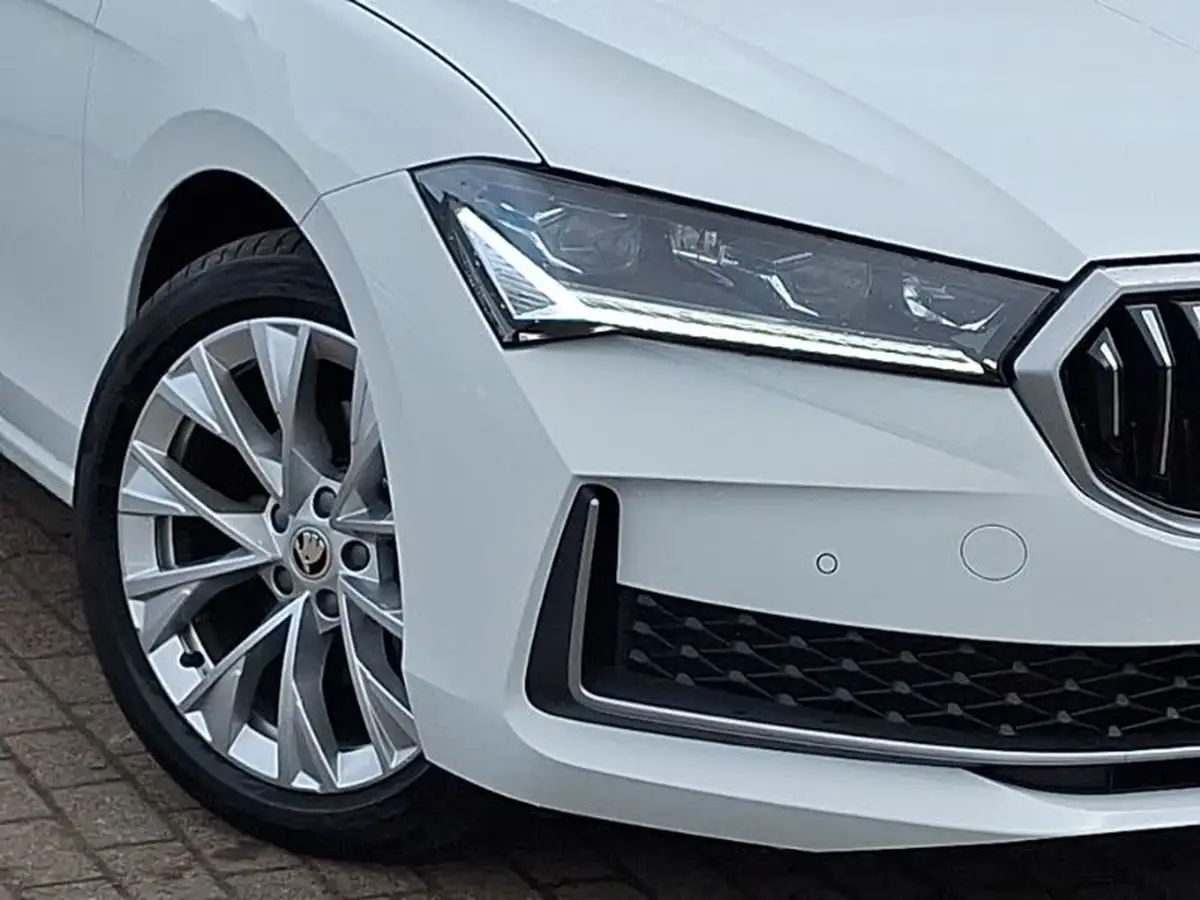 2024-skoda-superb-20tdi-se-l-150ps-scr-estate-dsg-big-8
