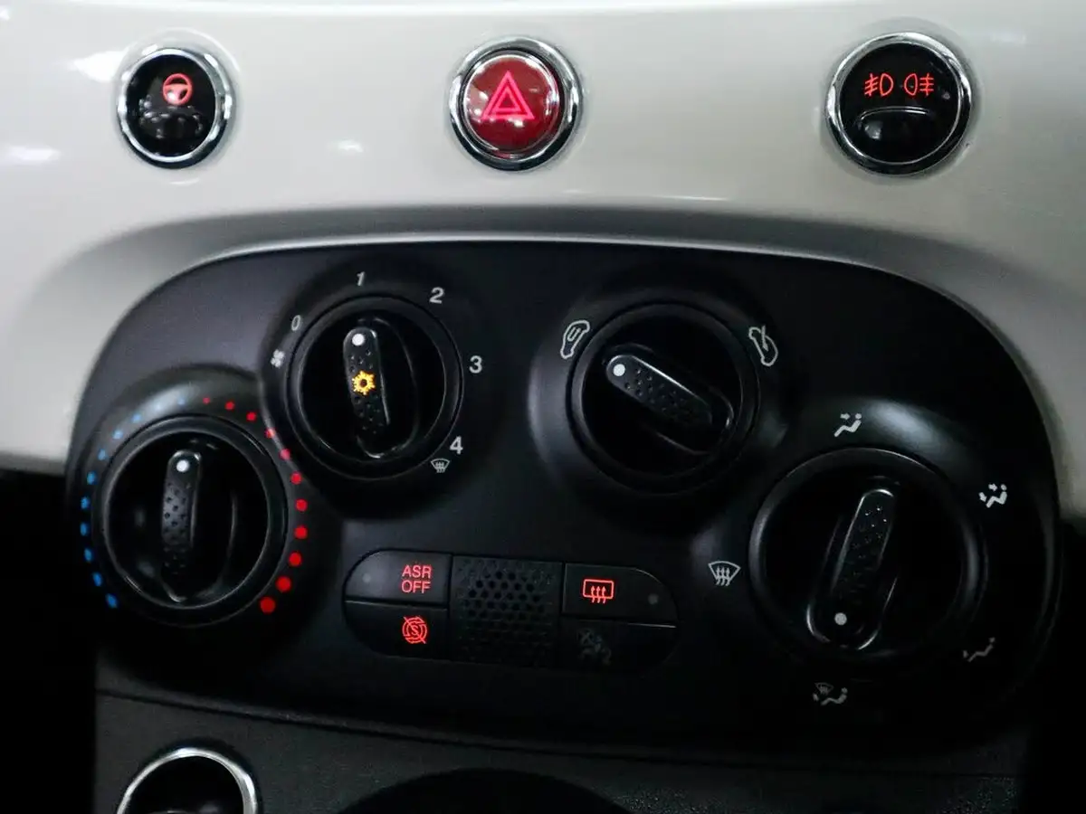 2018-fiat-500-12-lounge-dualogic-big-30