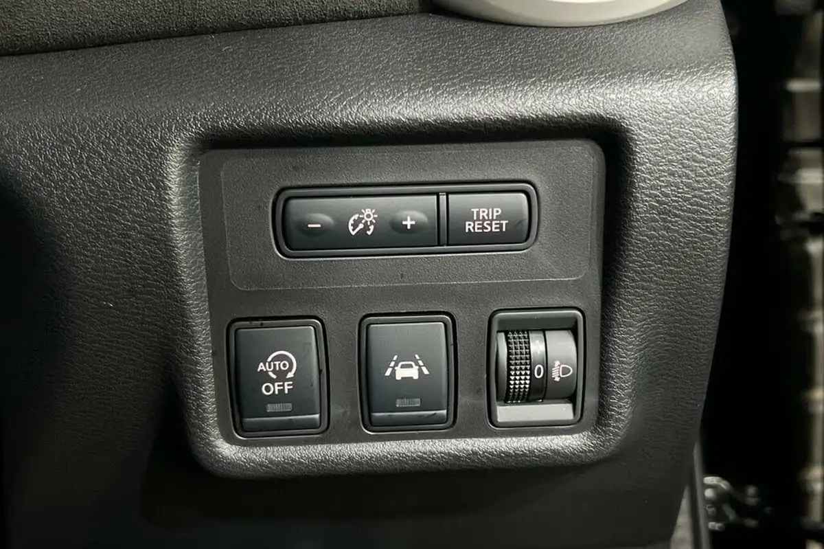 2022-nissan-micra-10-ig-t-n-sport-cvt-big-29