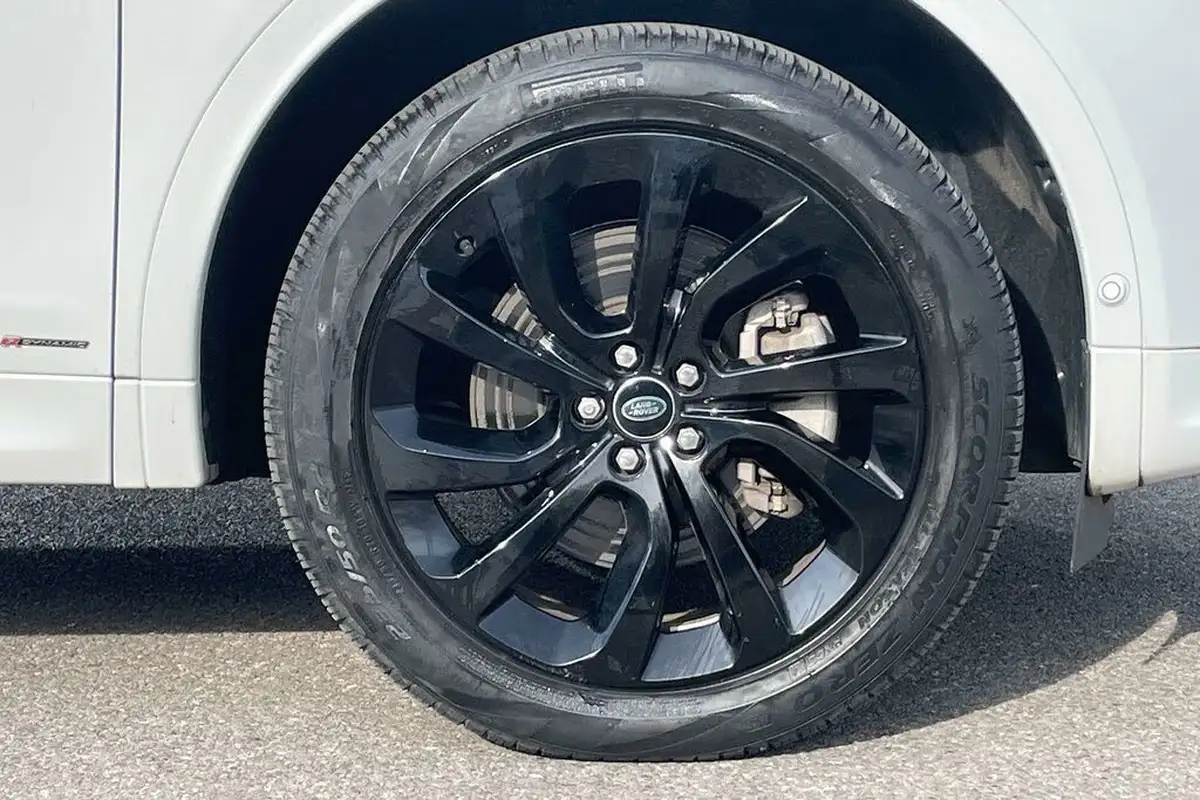 2021-land-rover-discovery-sport-20-d200-r-dynamic-se-big-14