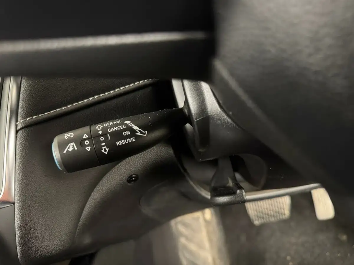 2021-mg-mg5-e-exclusive-ev-long-range-big-25