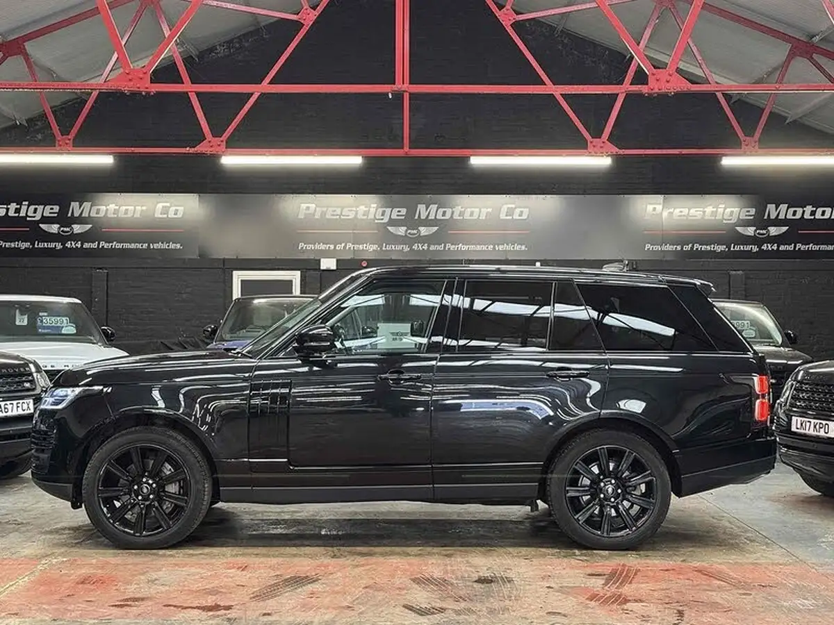 2021-land-rover-range-rover-30-d300-vogue-se-big-5