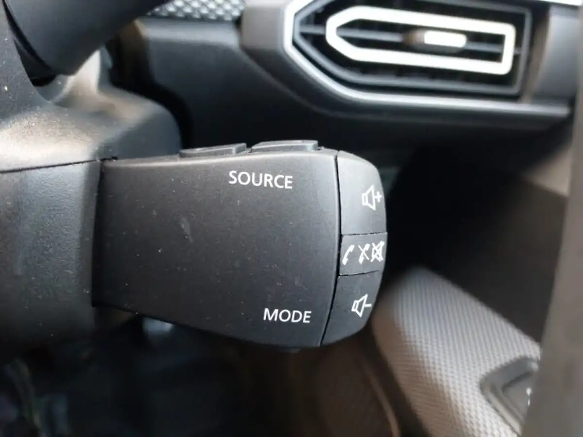 2023-dacia-jogger-10-tce-expression-big-15