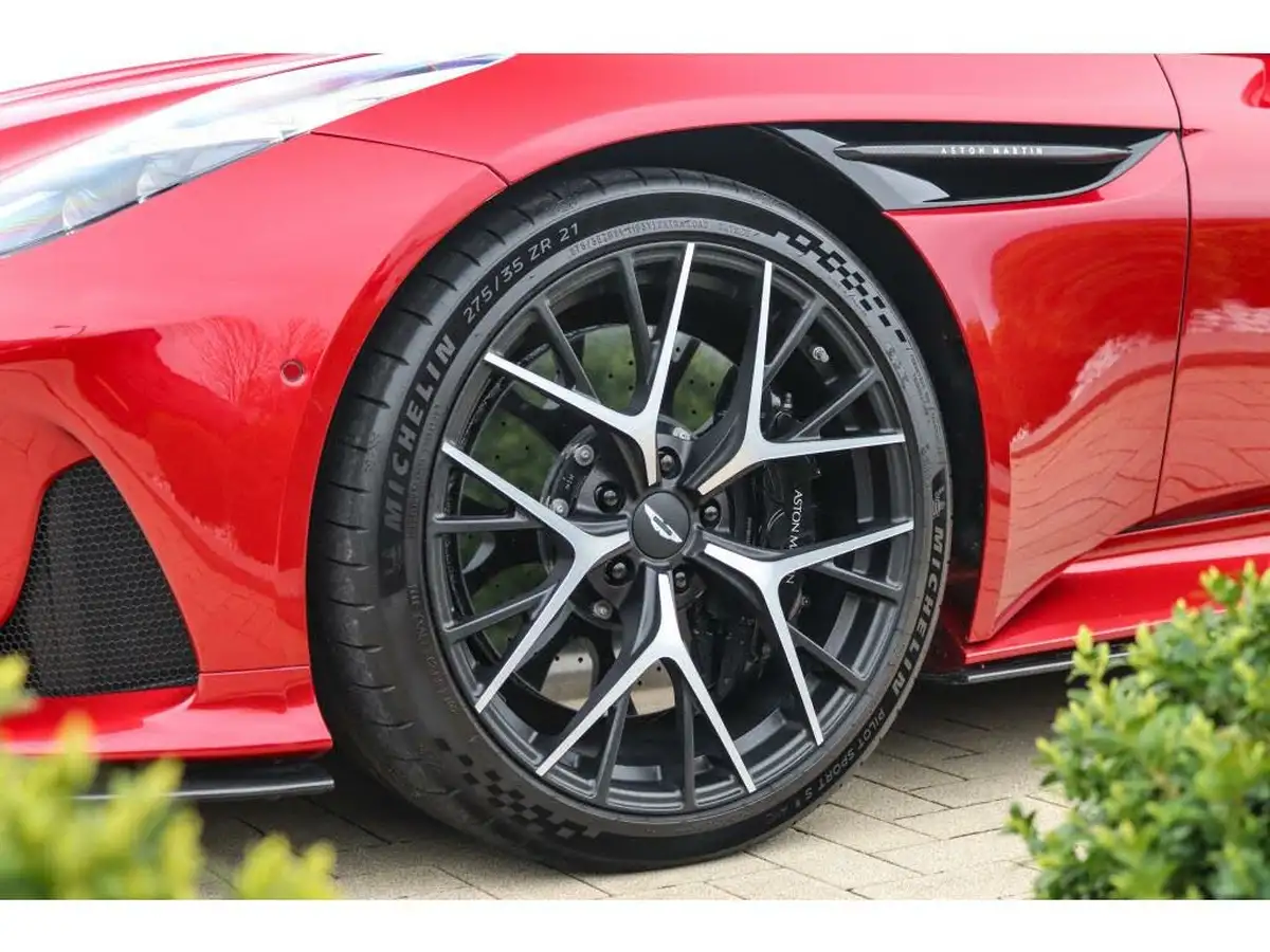 2024-aston-martin-db12-40-v8-auto-euro-6-ss-2dr-big-2