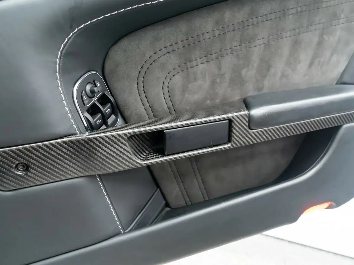 2009-aston-martin-dbs-60-touchtronic-big-29