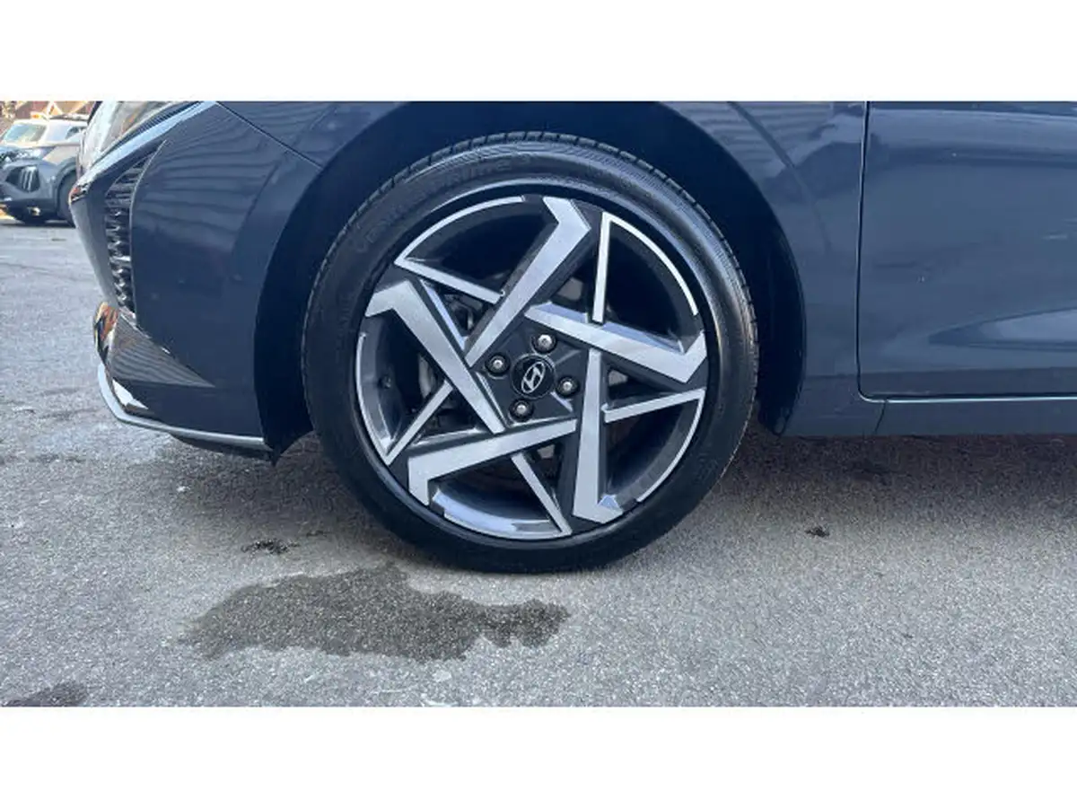 2024-hyundai-i20-10-t-gdi-premium-dct-big-35
