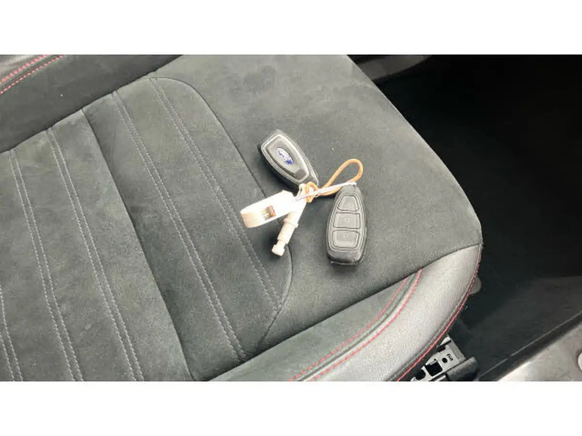 2019-ford-kuga-20tdci-st-line-120ps-ss-powershift-big-19