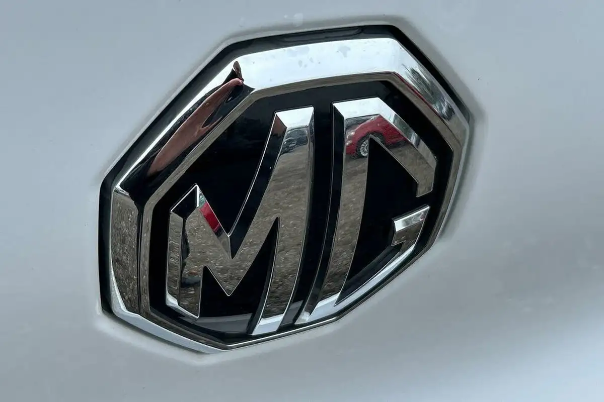 2021-mg-zs-suv-15-vti-tech-exclusive-big-24