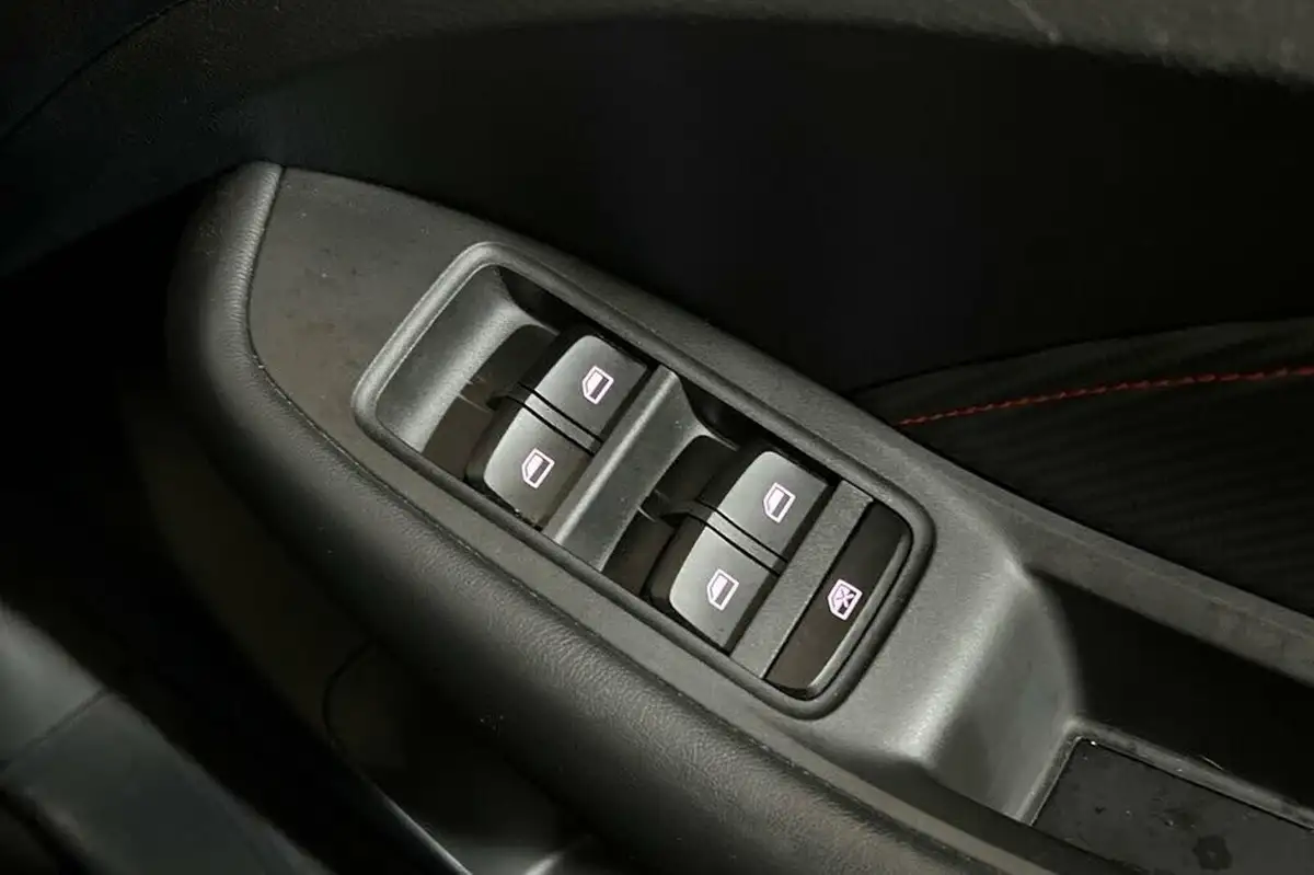 2023-mg-zs-suv-15-vti-tech-exclusive-big-37