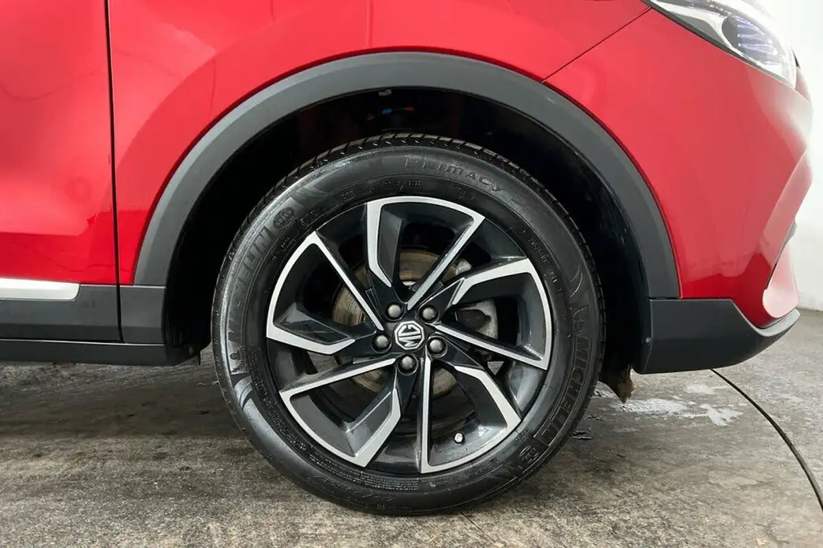 2023-mg-zs-suv-15-vti-tech-exclusive-big-10