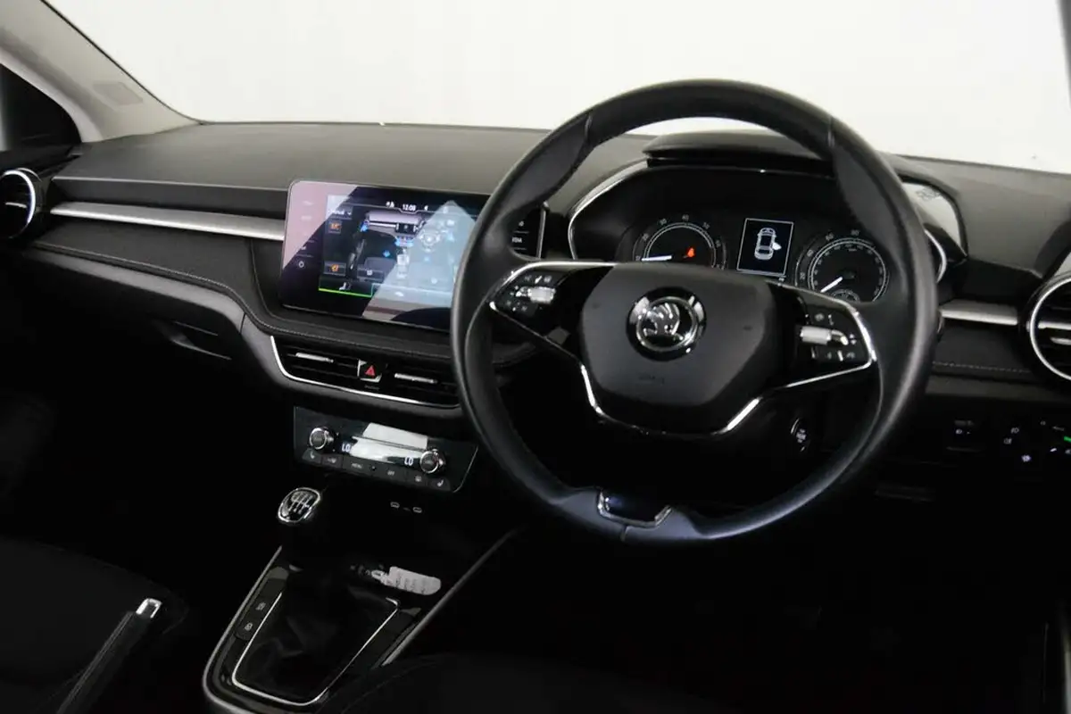 2022-skoda-fabia-10-tsi-se-l-109ps-hatchback-big-14
