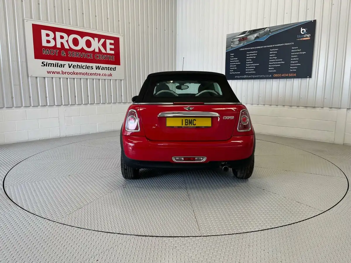 2014-mini-cooper-16-cooper-122bhp-convertible-2d-big-5