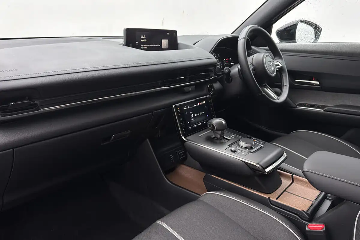 2023-mazda-mx-30-e-makoto-170ps-dark-grey-cloth-w-black-leatherette-830cc-big-10