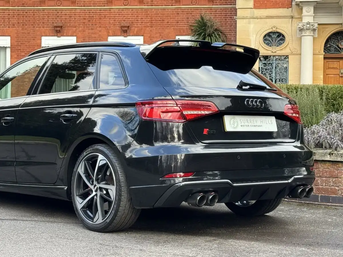 2019-audi-s3-20-tfsi-black-edition-sportback-5d-big-30
