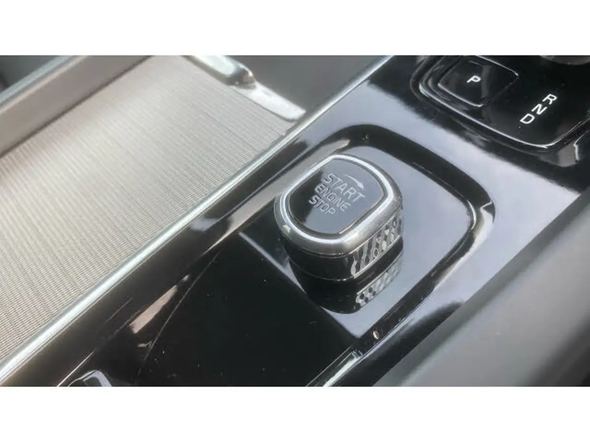 2022-volvo-xc60-20td-b4-plus-big-22