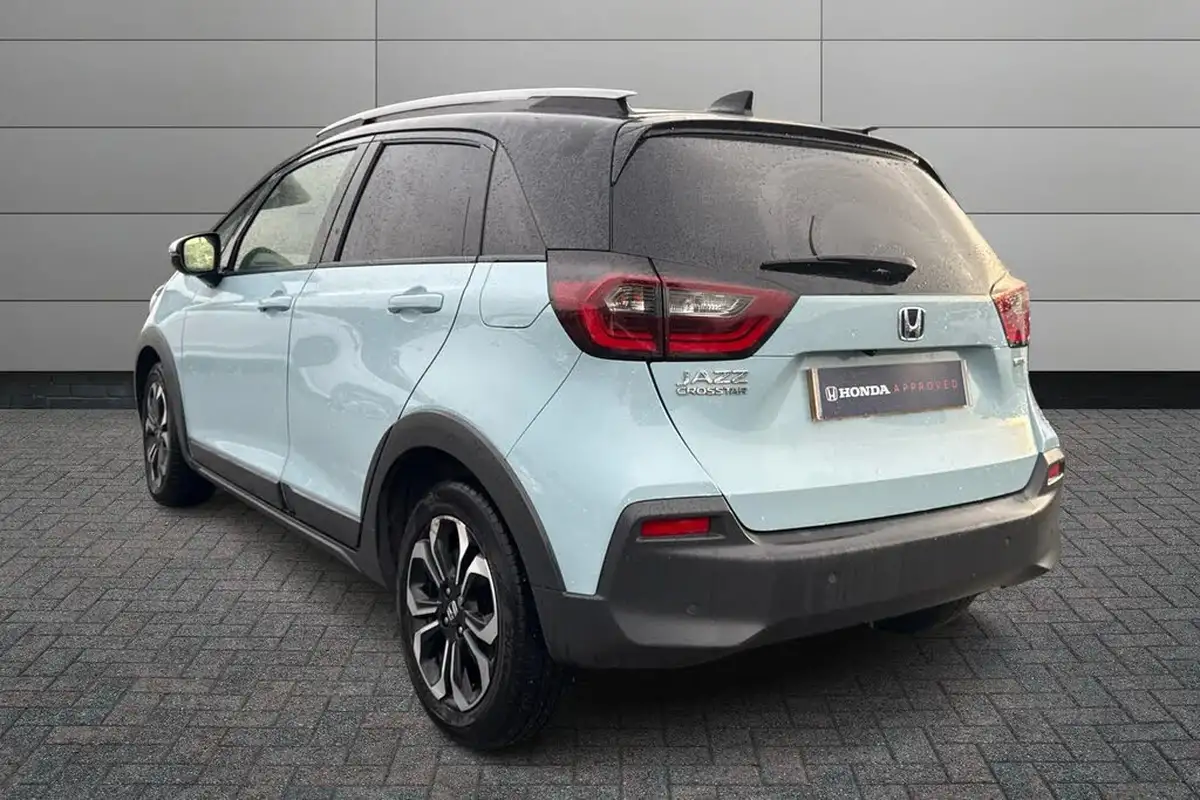 2022-honda-jazz-15-i-mmd-ex-109ps-big-2