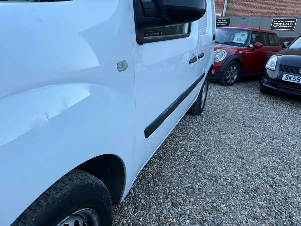 2016-renault-kangoo-15td-ml19-dci-90-business-panel-big-49