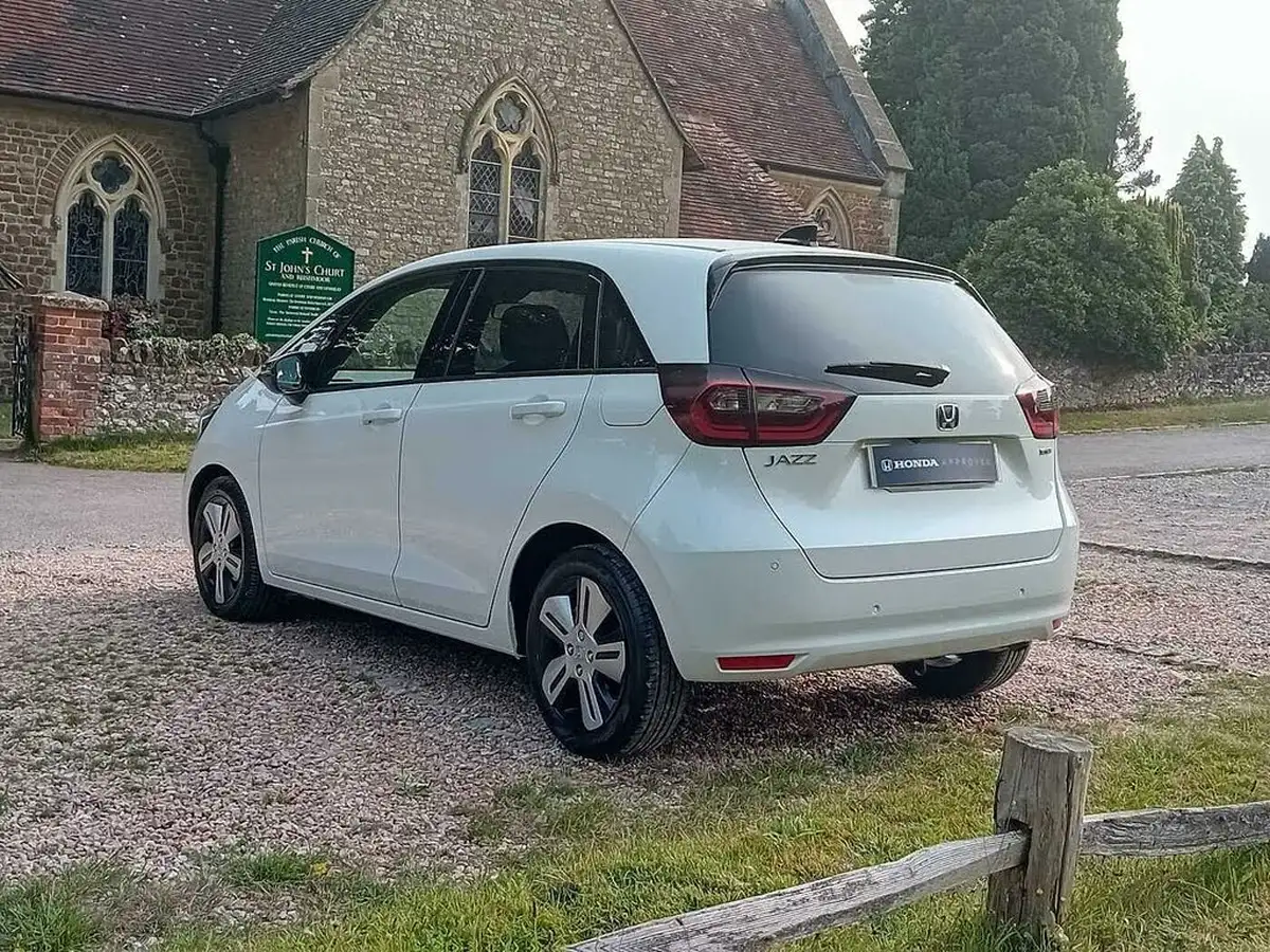 2020-honda-jazz-15-i-mmd-ex-big-2