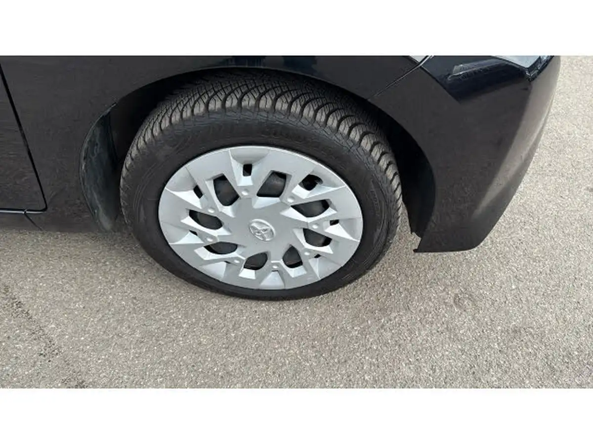 2021-toyota-aygo-10-vvt-i-x-play-tss-big-31