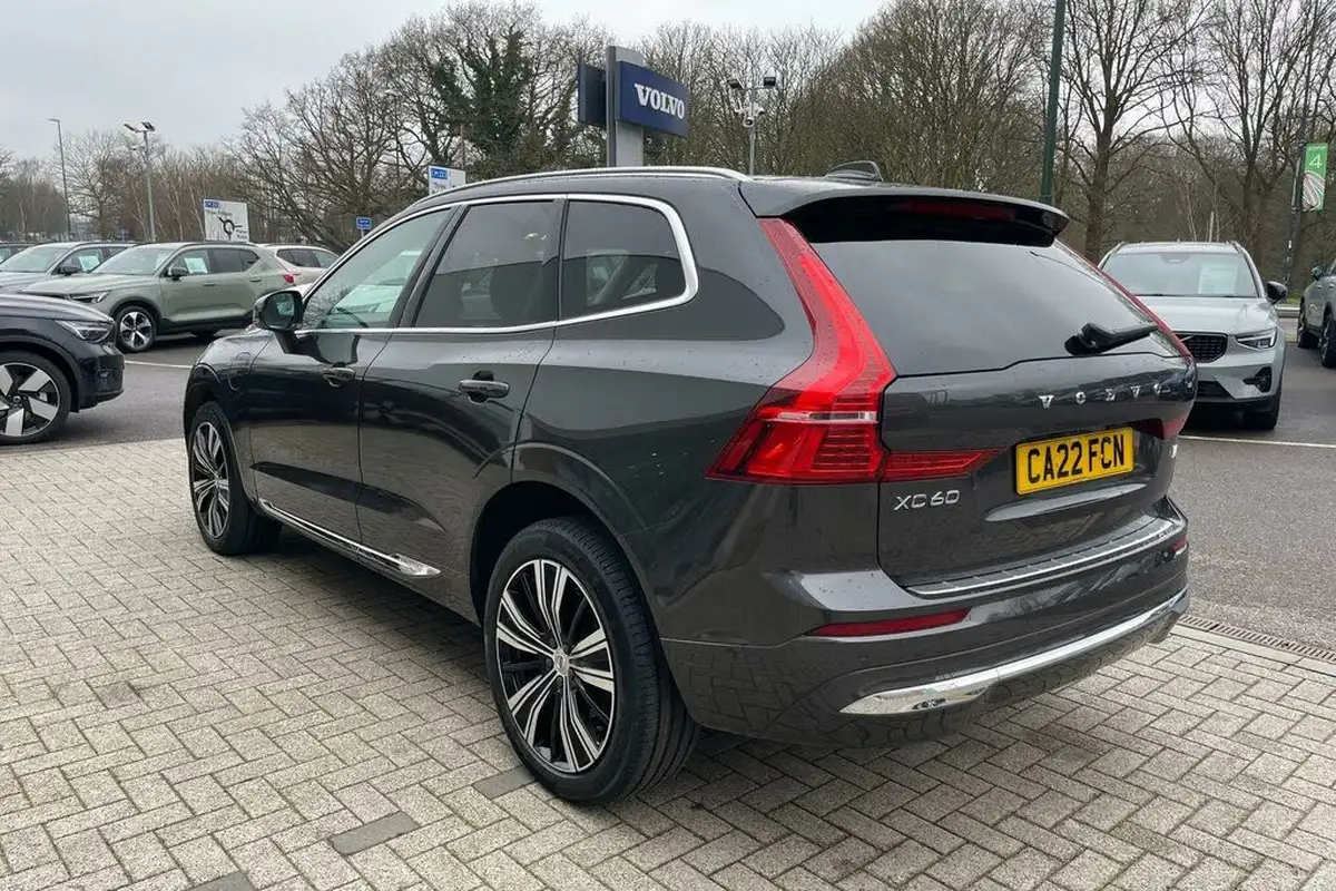 2022-volvo-xc60-20-t8-inscription-pro-455bhp-plug-in-hybrid-big-8