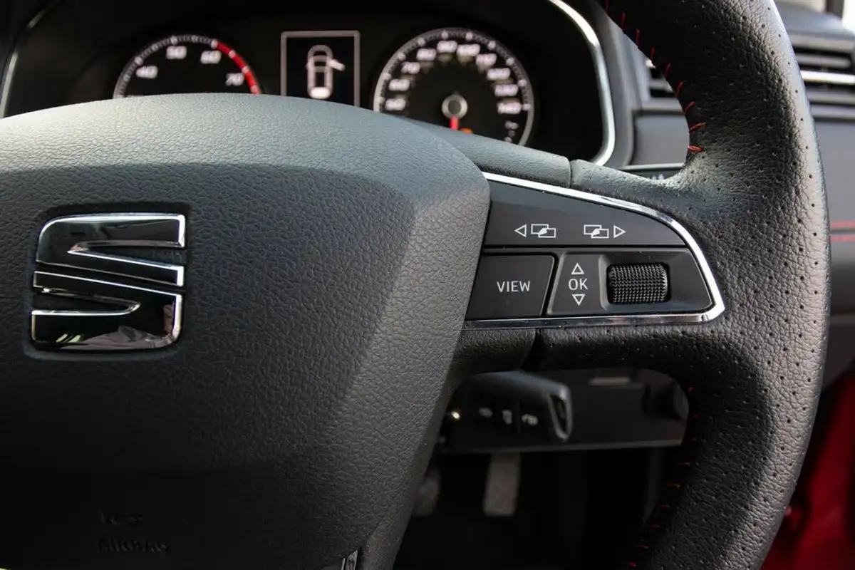 2020-seat-ibiza-10-mpi-fr-big-21