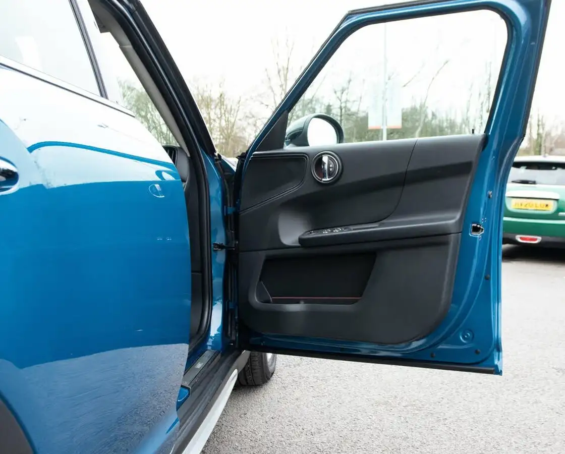 2019-mini-countryman-15-cooper-classic-auto-big-16