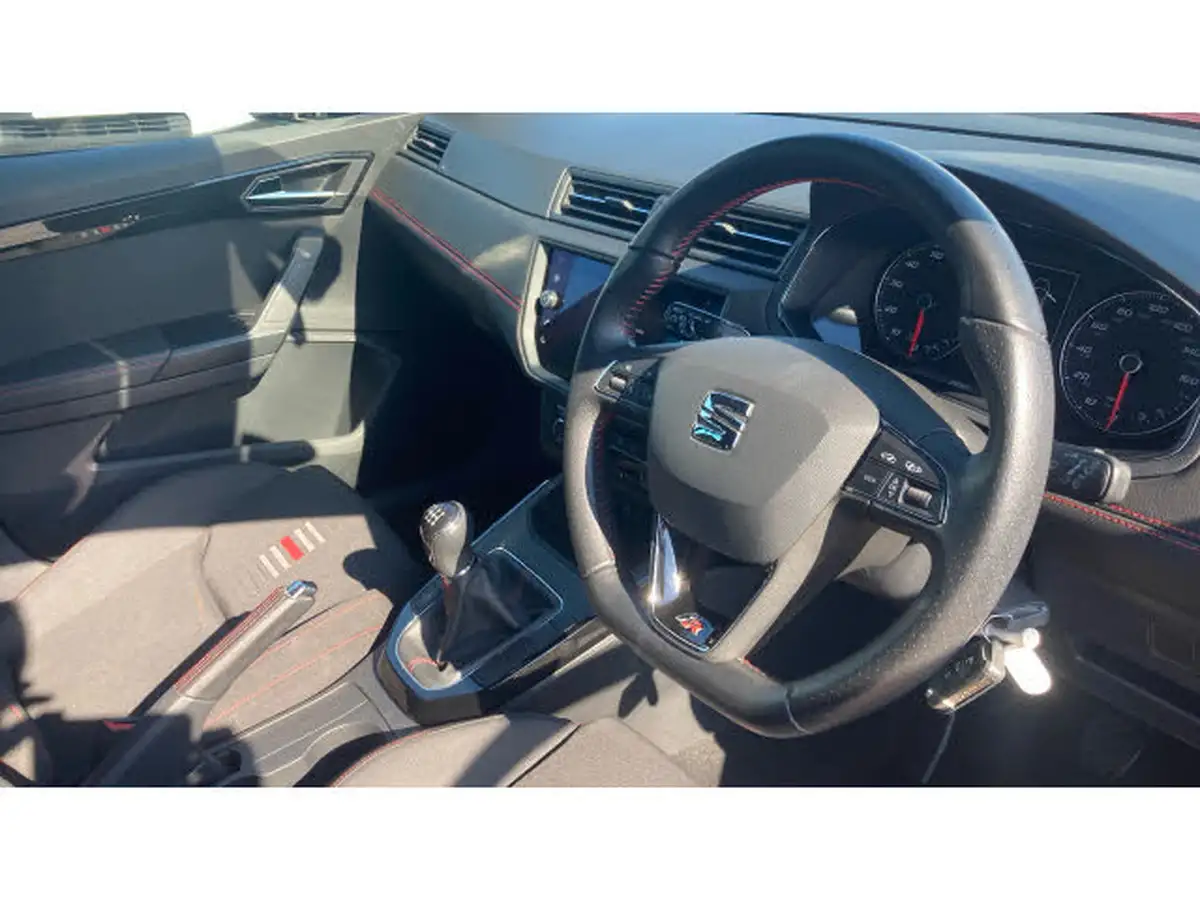 2018-seat-arona-15-tsi-evo-fr-big-10