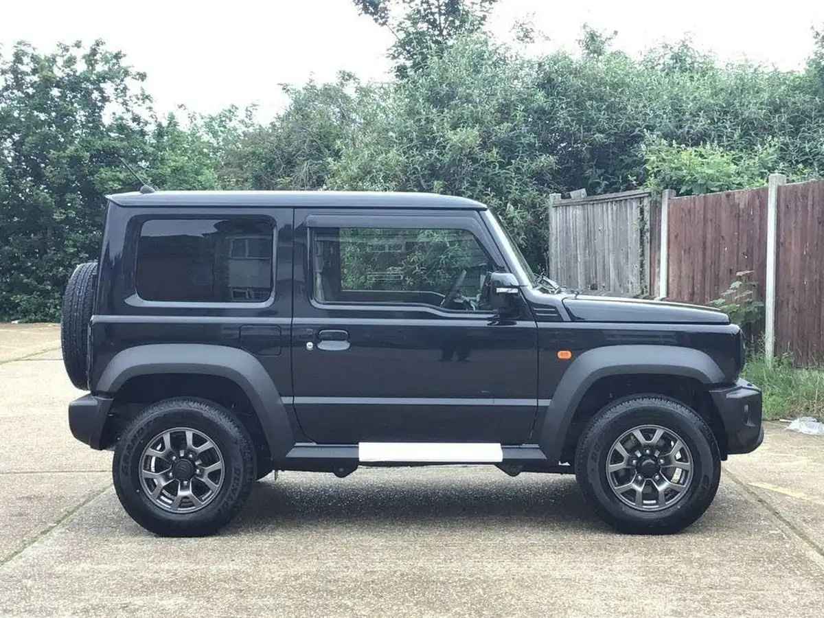 2024-suzuki-jimny-15-light-commercial-allgrip-big-6