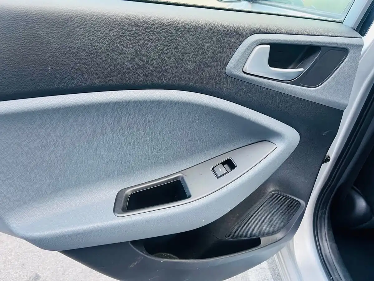 2015-hyundai-i20-14-se-big-63