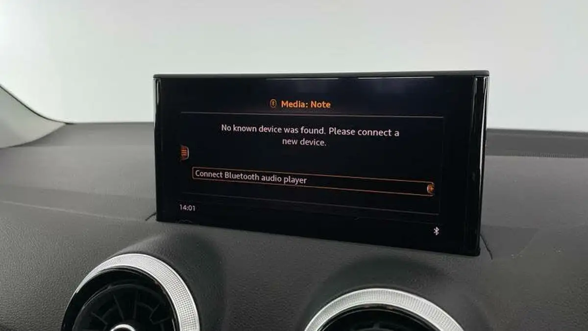 2022-audi-q2-10-30-tfsi-technik-big-15