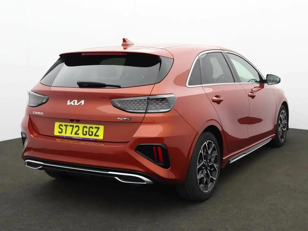 2022-kia-ceed-15-t-gdi-gt-line-big-5