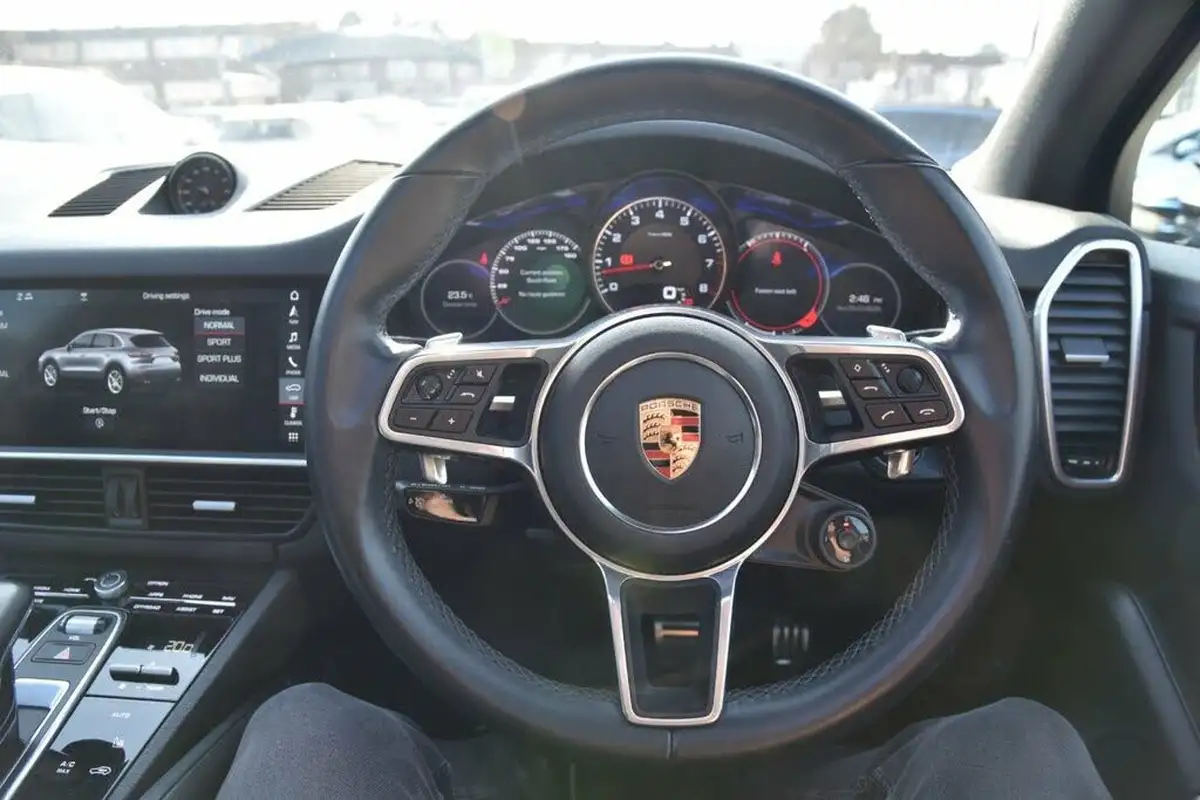 2019-porsche-cayenne-30-v6-s-big-26