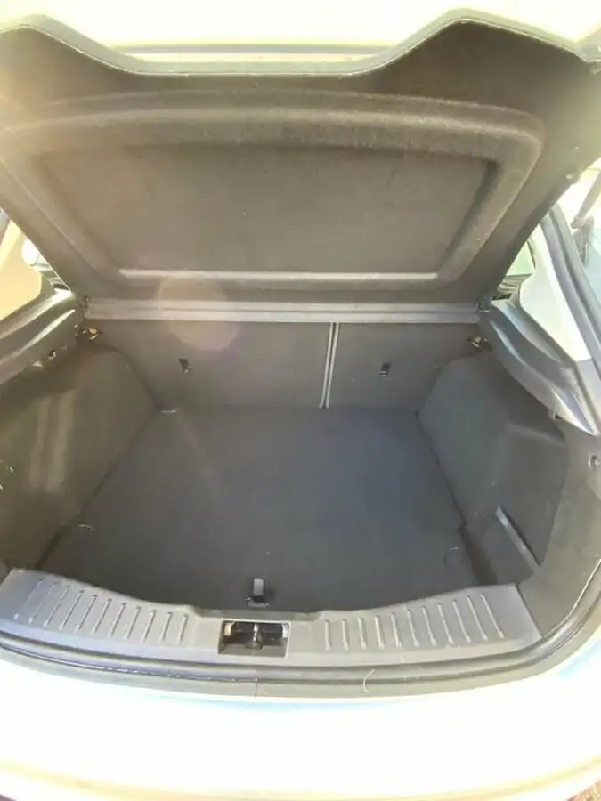 2013-ford-focus-16-zetec-s-ti-vct-125ps-hatchback-powershift-big-21