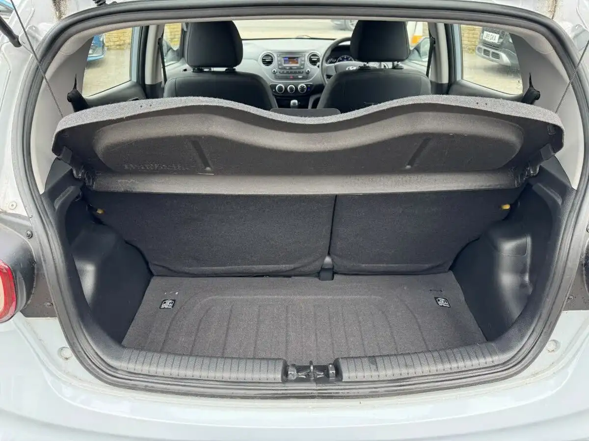 2019-hyundai-i10-10-s-big-19