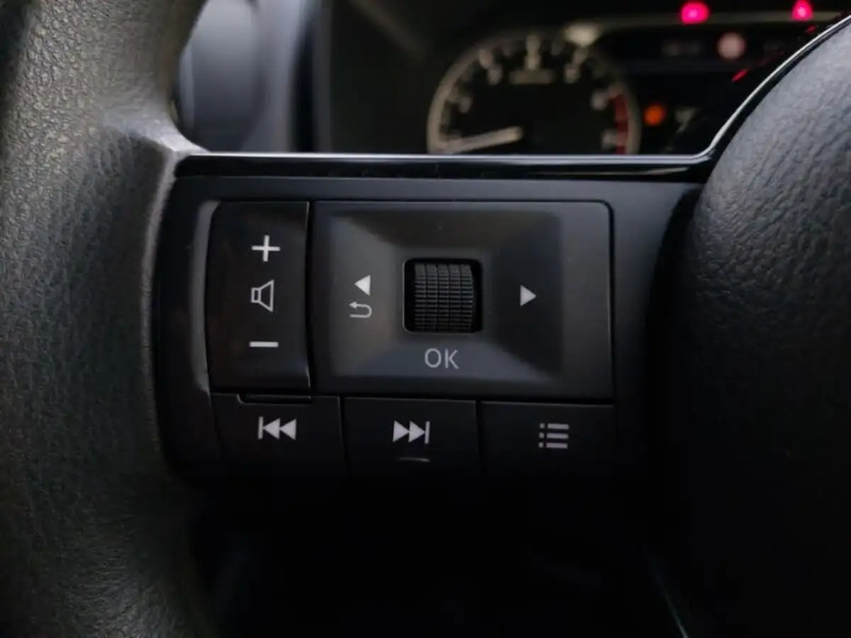 2021-nissan-qashqai-13-dig-t-visia-big-14