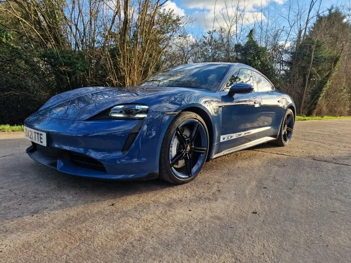 2021-porsche-taycan-e-turbo-performance-battery-plus-big-17