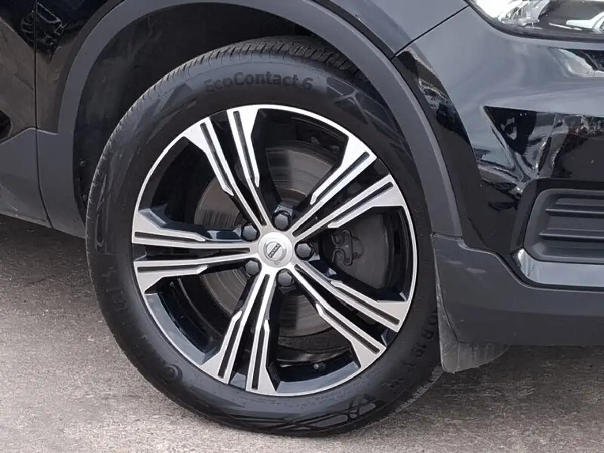 2022-volvo-xc40-15-t4-inscription-big-8