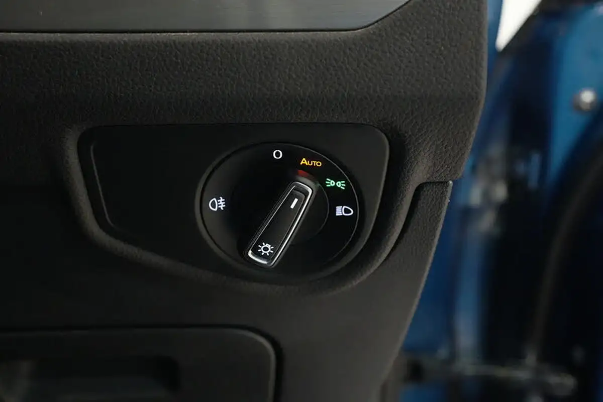 2018-volkswagen-touran-16tdi-se-family-big-35