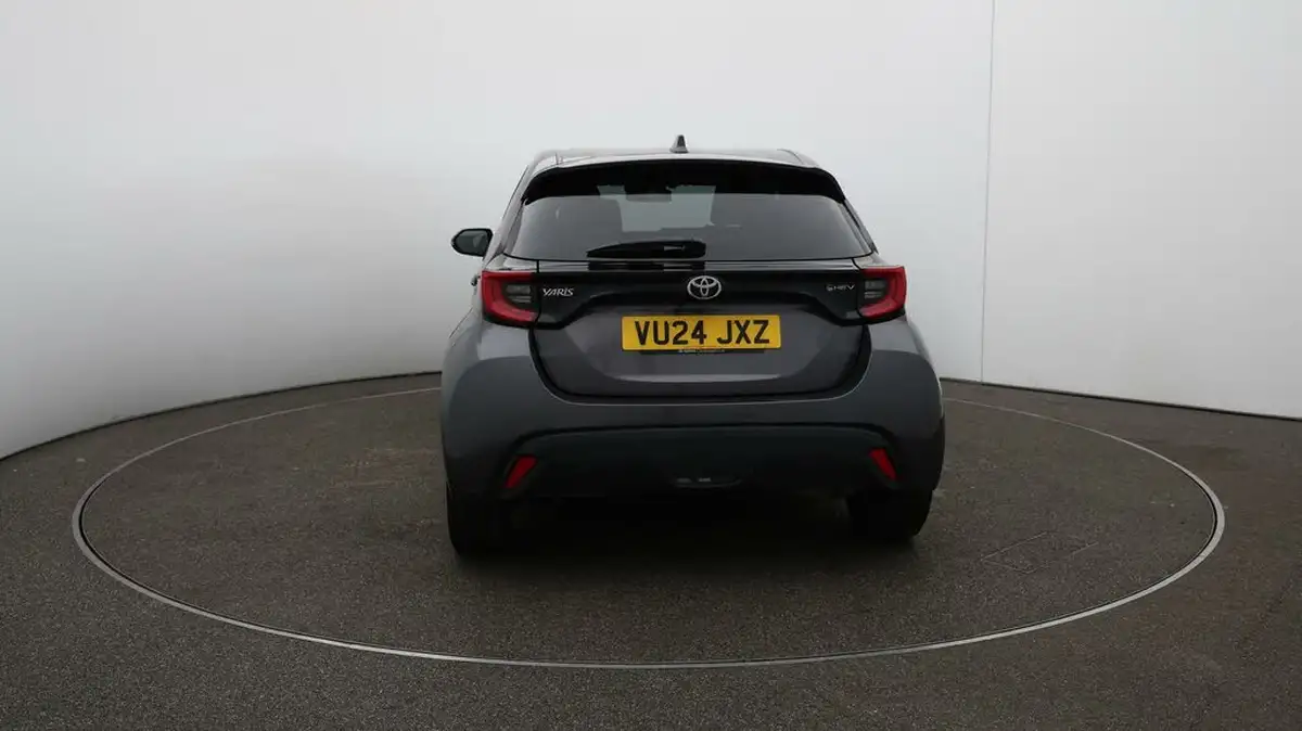 2024-toyota-yaris-15-vvt-i-design-big-57