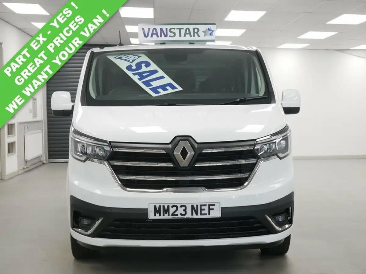 2023-renault-trafic-passenger-20-blue-dci-ll30-170-sport-big-11
