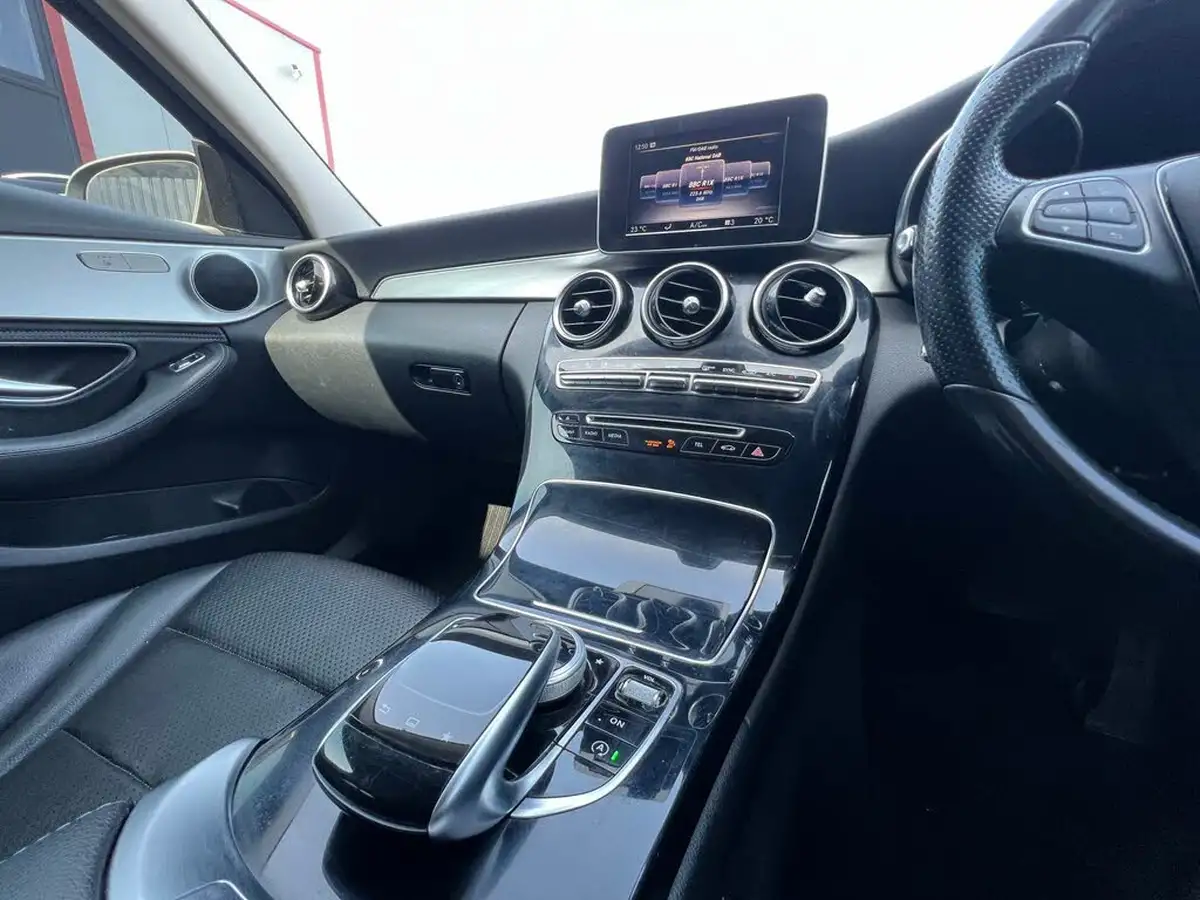 2015-mercedes-benz-c-class-21cdi-c250-sport-ss-saloon-4d-big-63