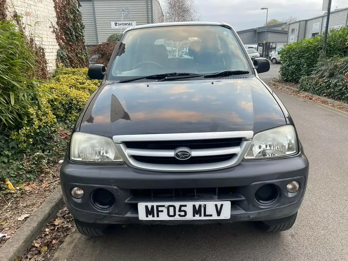 2005-daihatsu-terios-13-tracker-big-13