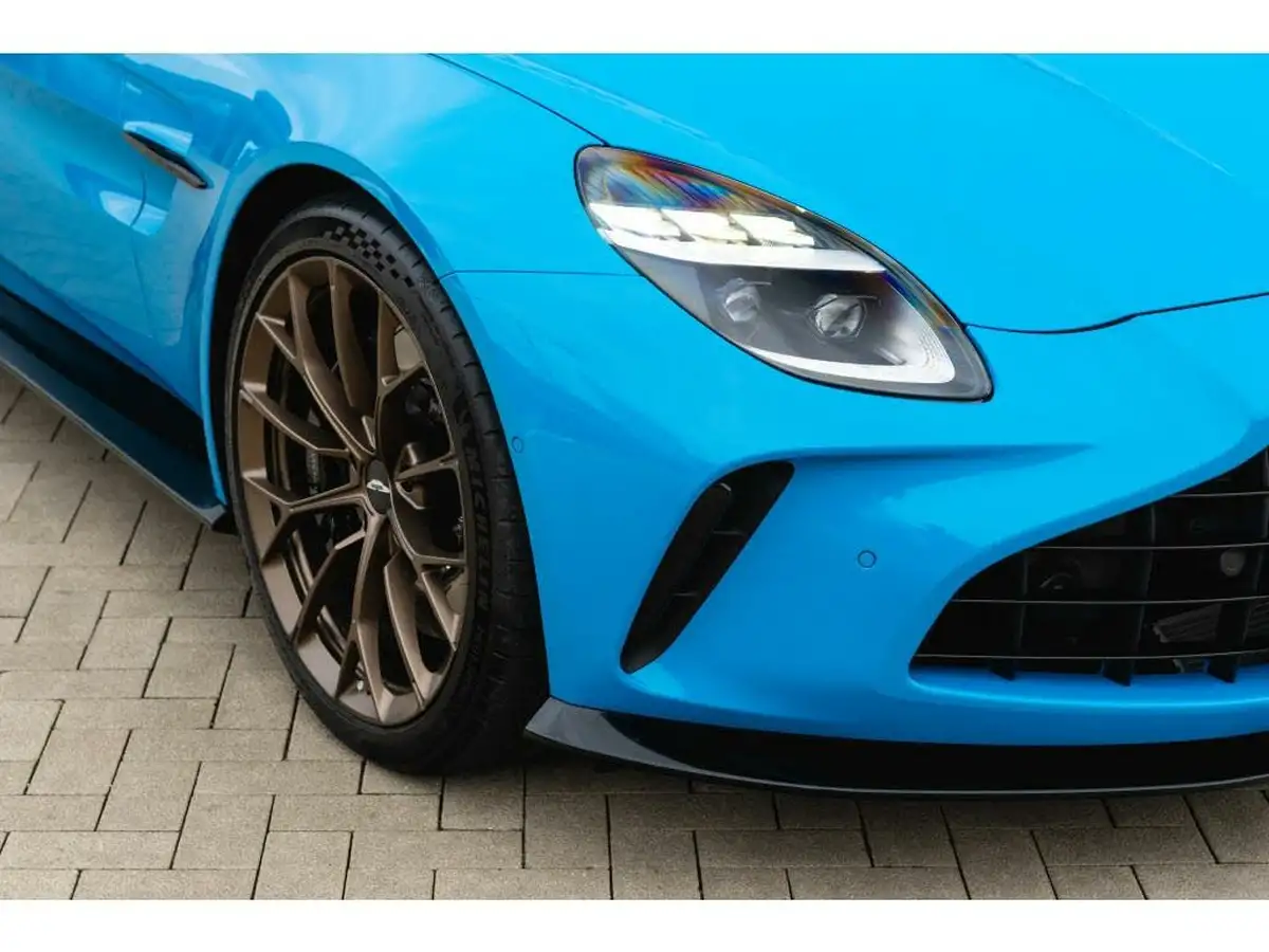 2024-aston-martin-vantage-40-v8-vantage-coupe-auto-big-12