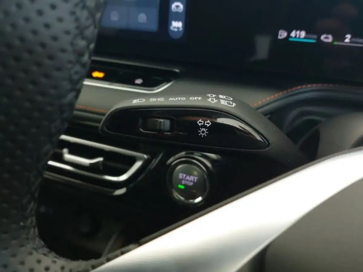 2024-mg-hs-15t-gdi-trophy-273ps-plug-in-hybrid-1496cc-auto-big-14
