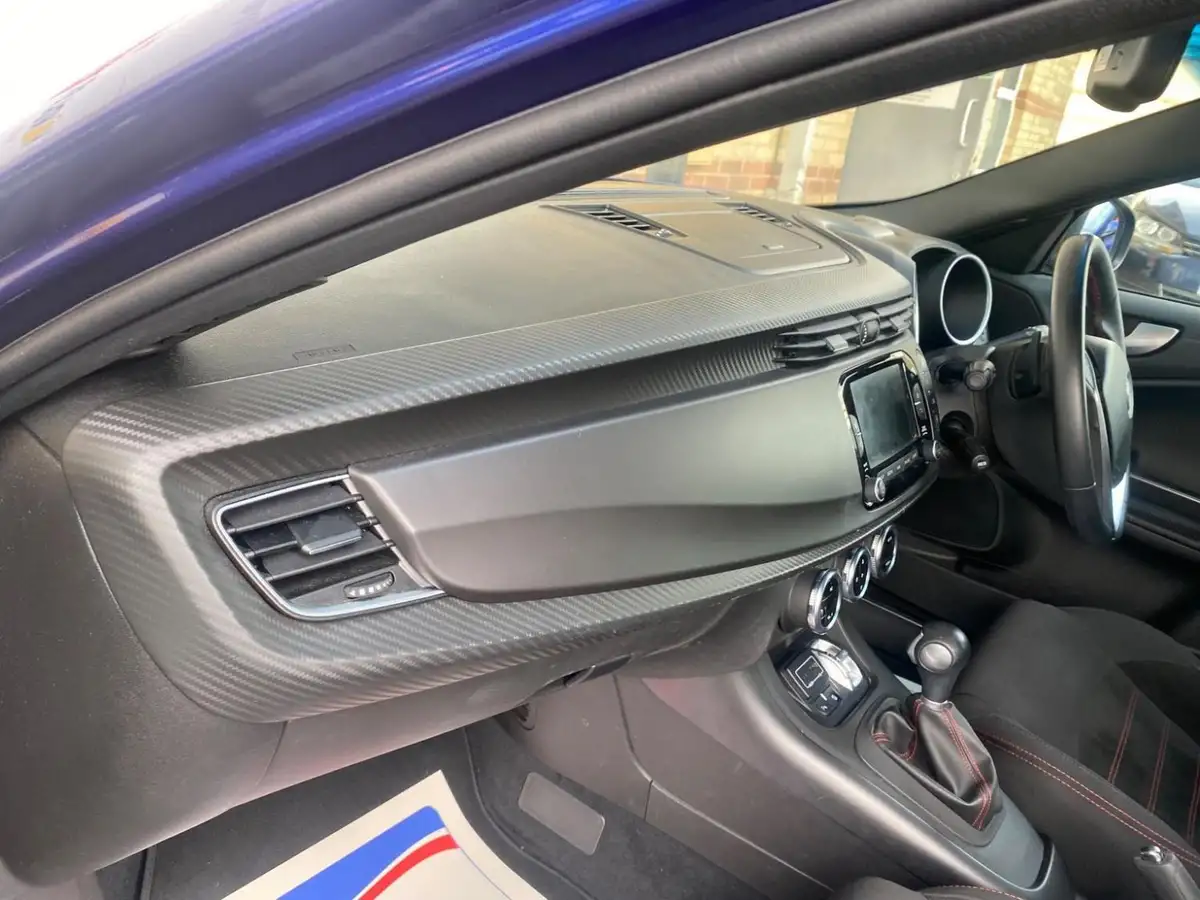 2020-alfa-romeo-giulietta-20jtdm-2-veloce-big-14