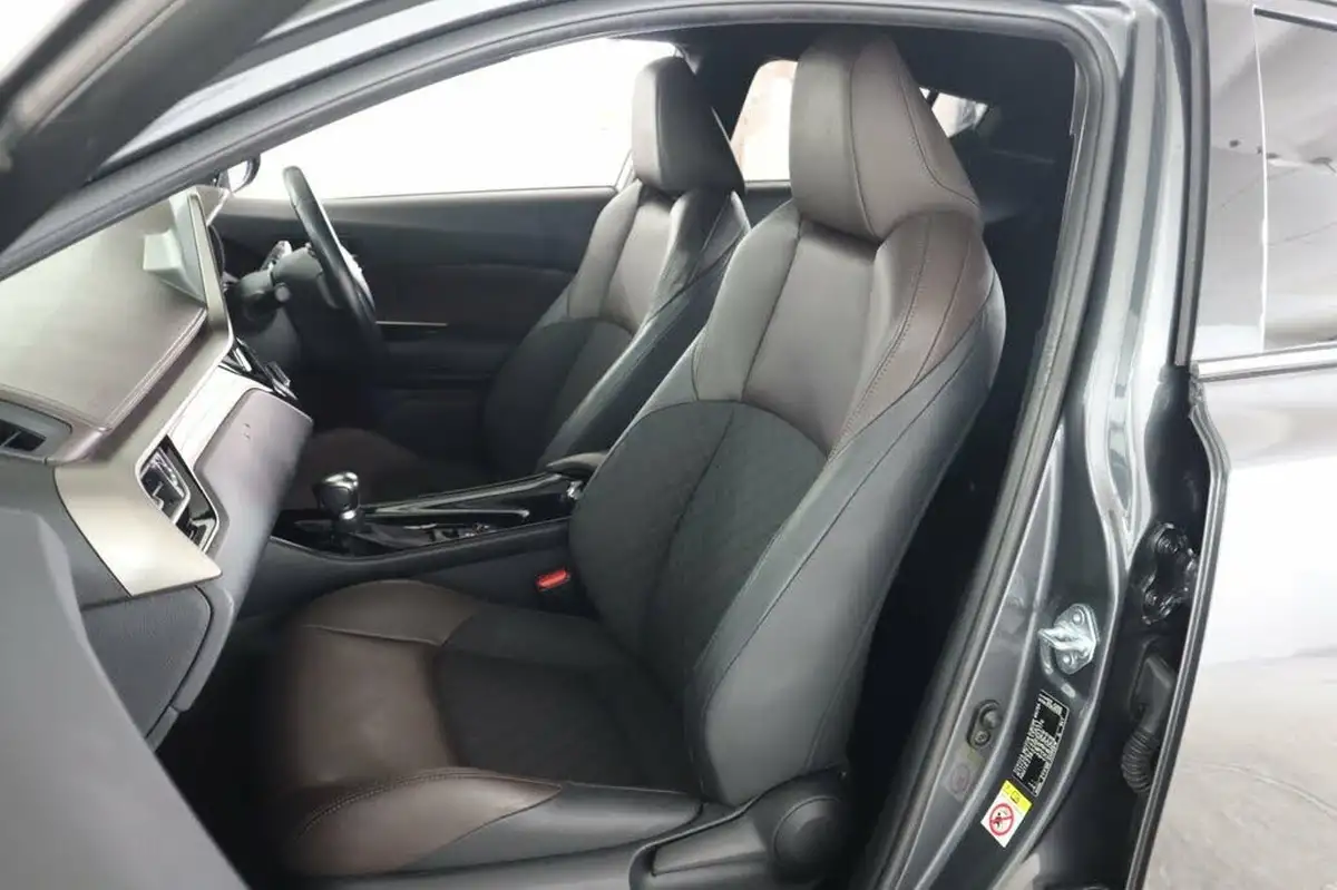 2017-toyota-c-hr-18-vvt-i-excel-big-14